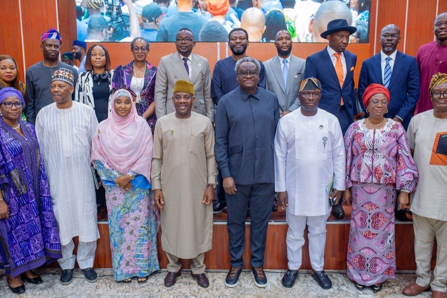 Institutional leaders and officials at the EIBIC national launch